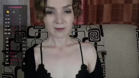 Snapshot of tinawincee chatting on 06.07.26 Tina online show from 06.07.26