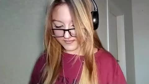 Snapshot of tinishaorce chatting on 02.28.26 Kate online show from 02.28.26