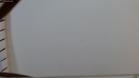 tinisweet online show from 09.18.25