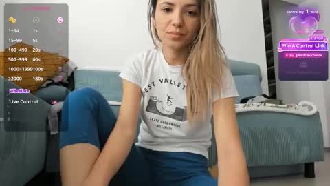 Snapshot of tinna21 chatting on 03.16.26 tinna21 online show from 03.16.26