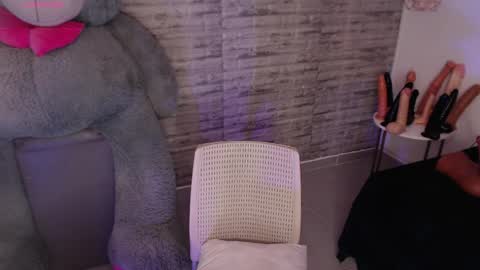 Tinna Goddess online show from 04.09.26