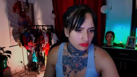 I AM BELLA  ----------- follow my  IG  TINNS 69 online show from 01.07.26