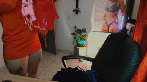 I AM BELLA  ----------- follow my  IG  TINNS 69 online show from 03.26.26