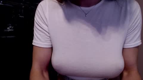 Lily online show from 01.06.25