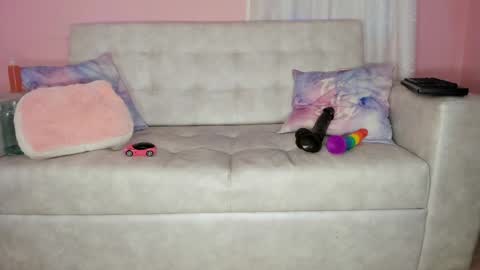 tiny_cora online show from 01.06.25