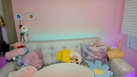 tiny_cora online show from 09.26.25