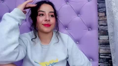 Snapshot of tiny_love_ chatting on 12.03.24 tiny online show from 12.03.24