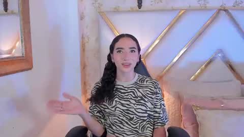 Thomm  Independent Model online show from 07.12.26