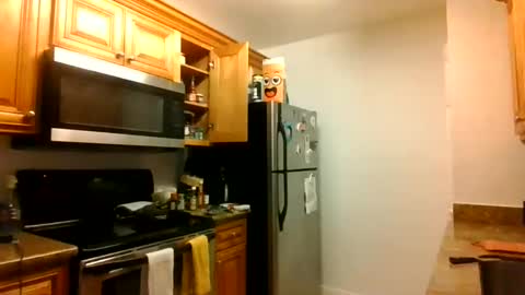 Snapshot of tinyassbossymilf chatting on 10.04.25 tinyassbossymilf online show from 10.04.25