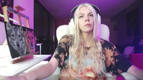 stage Kylie Sinner  brand CLITBAIT online show from 09.28.25