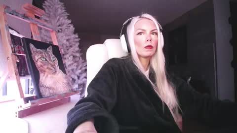 stage Kylie Sinner  brand CLITBAIT online show from 02.08.26