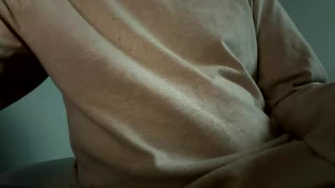 Snapshot of tinylimpy1 chatting on 06.18.26 MonkeyPaw online show from 06.18.26