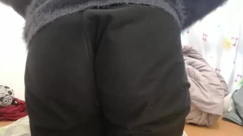 Snapshot of tinyslut66 chatting on 04.10.26 tinyslut66 online show from 04.10.26