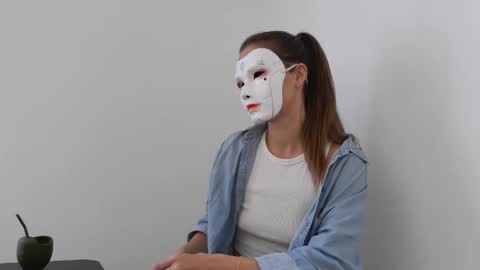 Tinks online show from 10.27.25