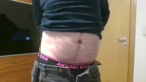 Tirolerboy27 online show from 12.17.24