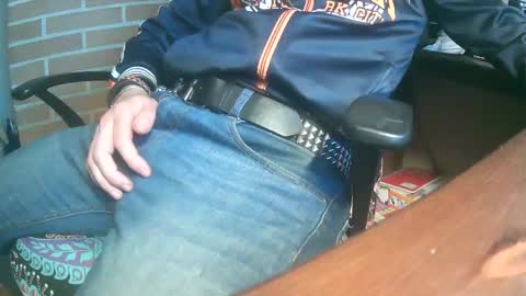 Snapshot of tisis80 chatting on 02.22.26 tisis80 online show from 02.22.26