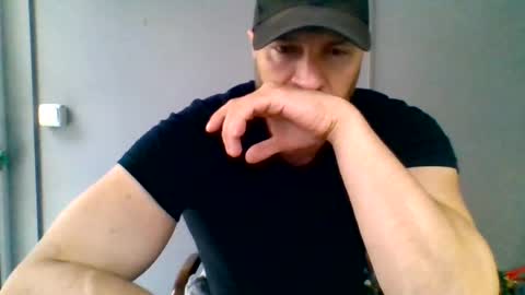 titan_heart online show from 07.04.26