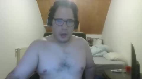 Snapshot of titeuf3855839553 chatting on 09.14.25 titeuf3855839553 online show from 09.14.25