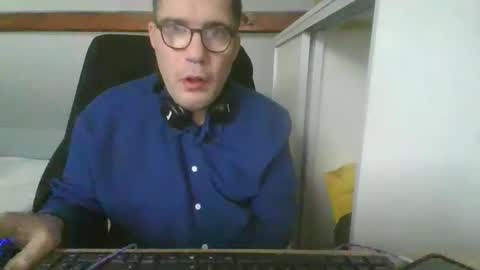 Snapshot of titeuf3855839553 chatting on 01.18.26 titeuf3855839553 online show from 01.18.26