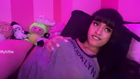 HOTTIE4U online show from 04.18.26