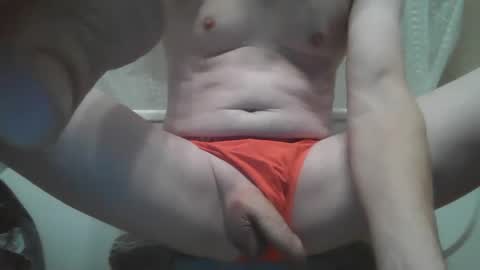 Snapshot of tittyzandbeer chatting on 11.04.25 tittyzandbeer online show from 11.04.25