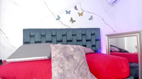Snapshot of tivizaylove chatting on 06.17.26 Tivizay online show from 06.17.26