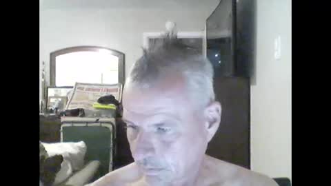 Snapshot of tnash24 chatting on 10.29.25 tx46m online show from 10.29.25