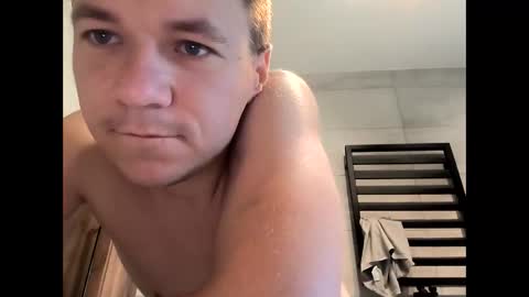 Snapshot of tobiasz950215 chatting on 06.04.26 tobiasz950215 online show from 06.04.26