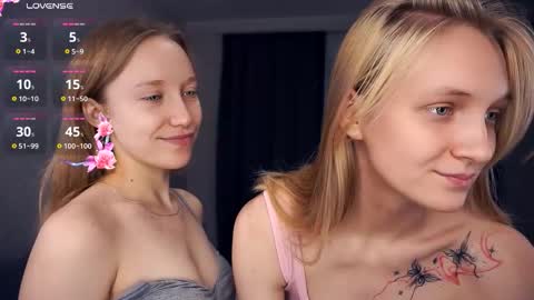 Snapshot of tobicovitt chatting on 10.18.25 Mary online show from 10.18.25