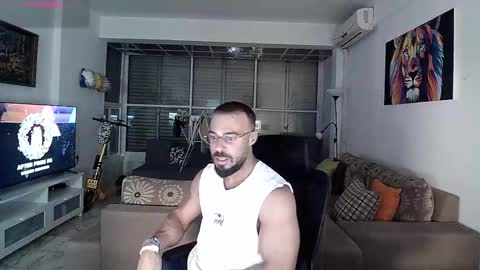 Snapshot of todd_dantes chatting on 11.08.25 Todd online show from 11.08.25