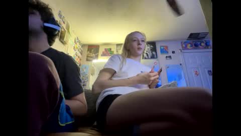 Snapshot of tohottohandletocoldtohold chatting on 02.27.26 tohottohandletocoldtohold online show from 02.27.26