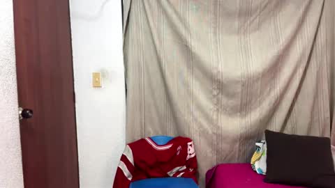 Snapshot of toji_x3 chatting on 03.14.26 Toji online show from 03.14.26