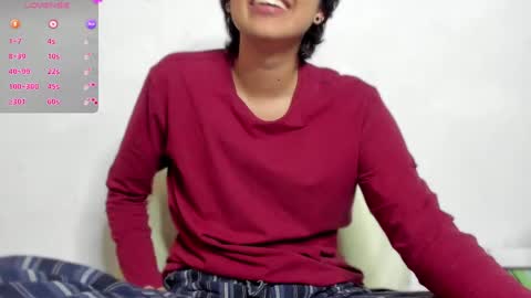 Snapshot of tokyo_uwu chatting on 12.17.24 sofi 3 online show from 12.17.24