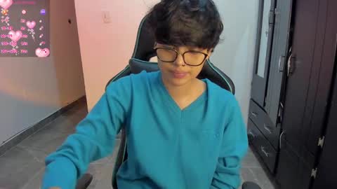 Snapshot of tokyo_uwu chatting on 01.25.25 sofi 3 online show from 01.25.25