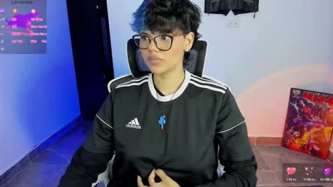 Snapshot of tokyo_uwu chatting on 09.18.25 sofi 3 online show from 09.18.25