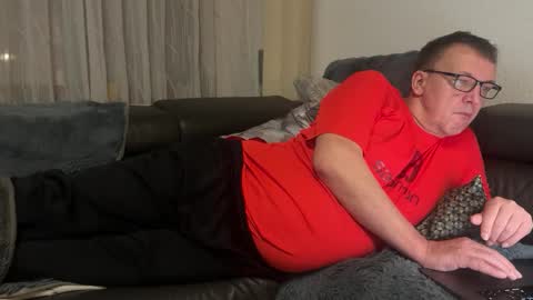 Snapshot of tom6644 chatting on 02.07.26 Tom online show from 02.07.26