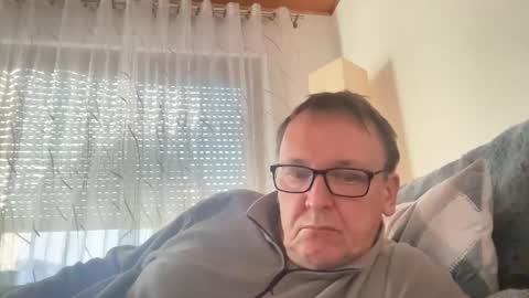 Snapshot of tom6644 chatting on 02.25.26 Tom online show from 02.25.26