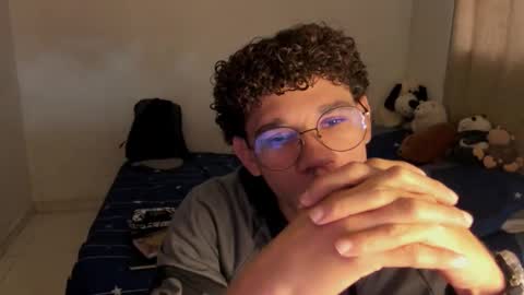 Snapshot of tom_blue10 chatting on 10.27.25 Tom Blue online show from 10.27.25