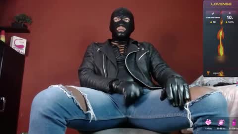 Tom online show from 03.12.25