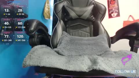 Snapshot of tom_kio chatting on 01.27.25 tom_kio online show from 01.27.25