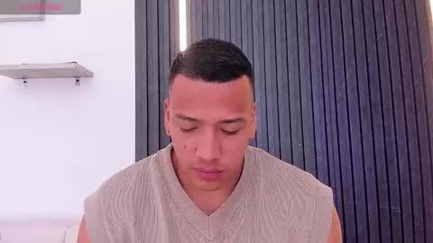 Tom muscle1 online show from 09.13.25