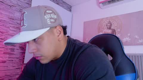 Tom muscle1 online show from 03.24.26