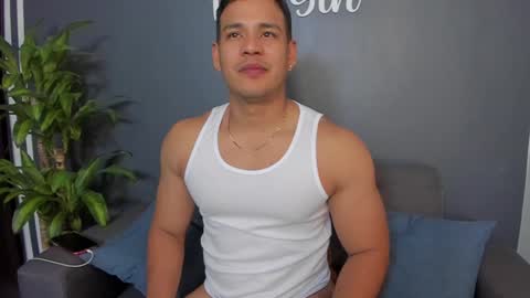 Tom Sin online show from 12.13.24