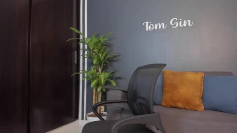 Tom Sin online show from 01.14.25