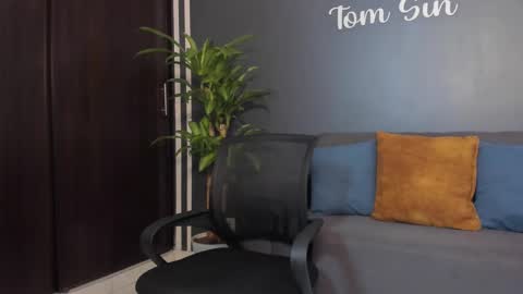 Tom Sin online show from 02.13.25