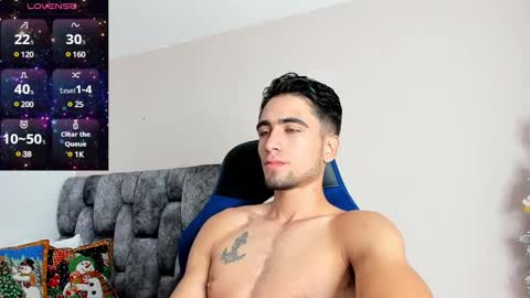 Snapshot of tom_walton chatting on 12.16.24 tom online show from 12.16.24