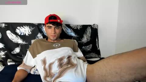 Snapshot of tom_walton chatting on 02.09.25 tom online show from 02.09.25