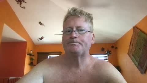 Snapshot of tomascausa chatting on 07.08.26 Hola online show from 07.08.26