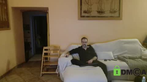 Snapshot of tomasmilian77 chatting on 11.16.25 Tomas Milian online show from 11.16.25