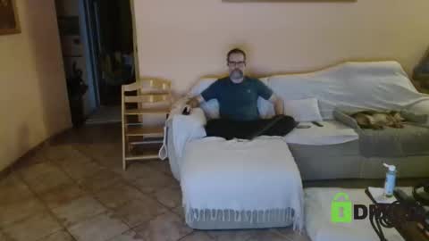 Snapshot of tomasmilian77 chatting on 11.21.25 Tomas Milian online show from 11.21.25